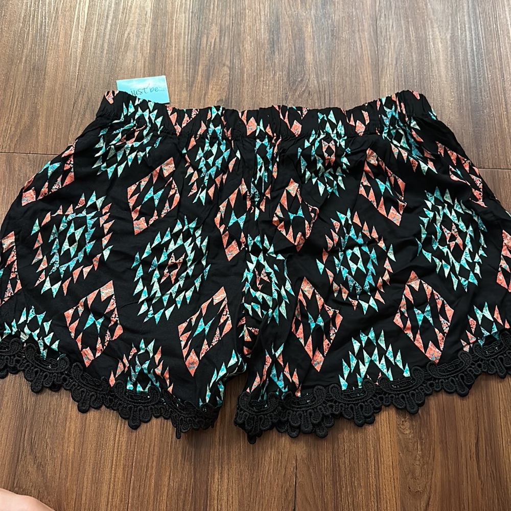 shorts - Picture 4 of 5